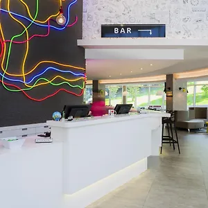 Hotel Ibis Styles Laguardia Airport