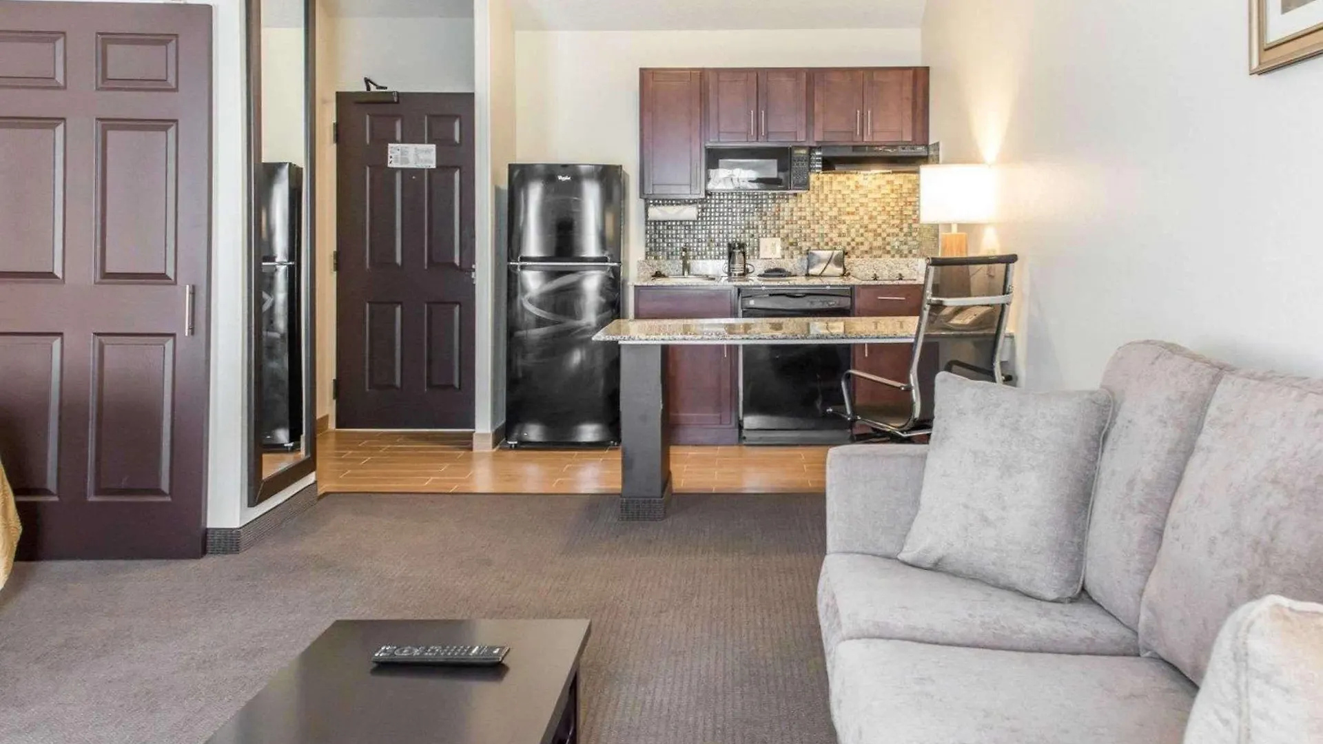 Mainstay Suites Pittsburgh Airport Robinson Township 2*,