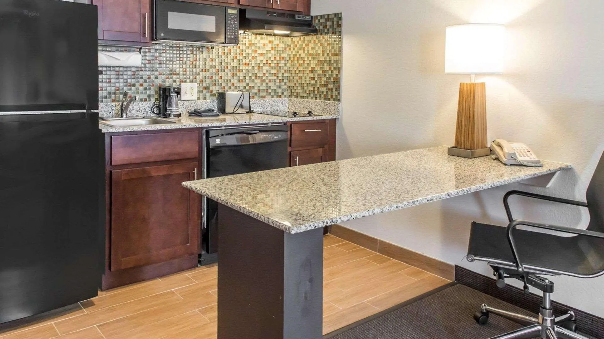 Mainstay Suites Pittsburgh Airport Robinson Township 2*,  ABD