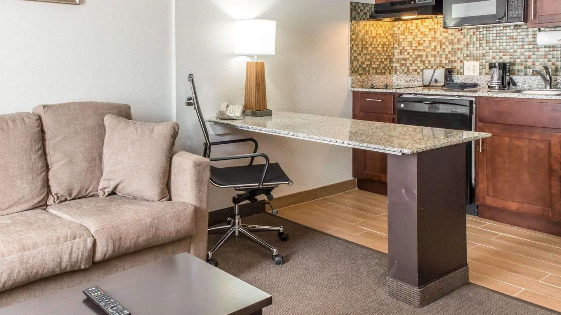 Mainstay Suites Pittsburgh Airport Robinson Township 2*,  ABD