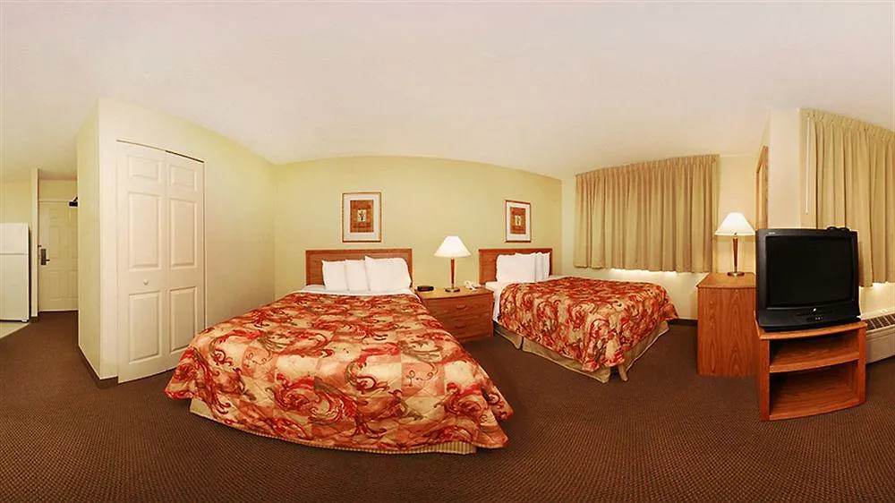Mainstay Suites Pittsburgh Airport Robinson Township 2*,